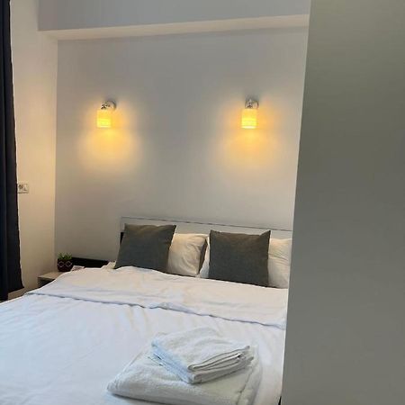 Bymandu Apartment คอร์บู ภายนอก รูปภาพ