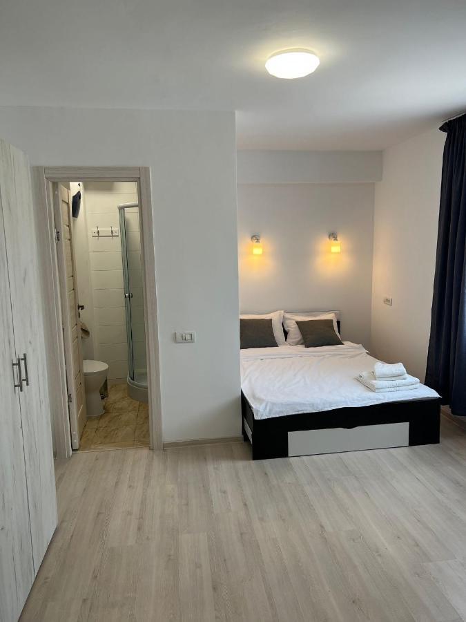 Bymandu Apartment คอร์บู ภายนอก รูปภาพ