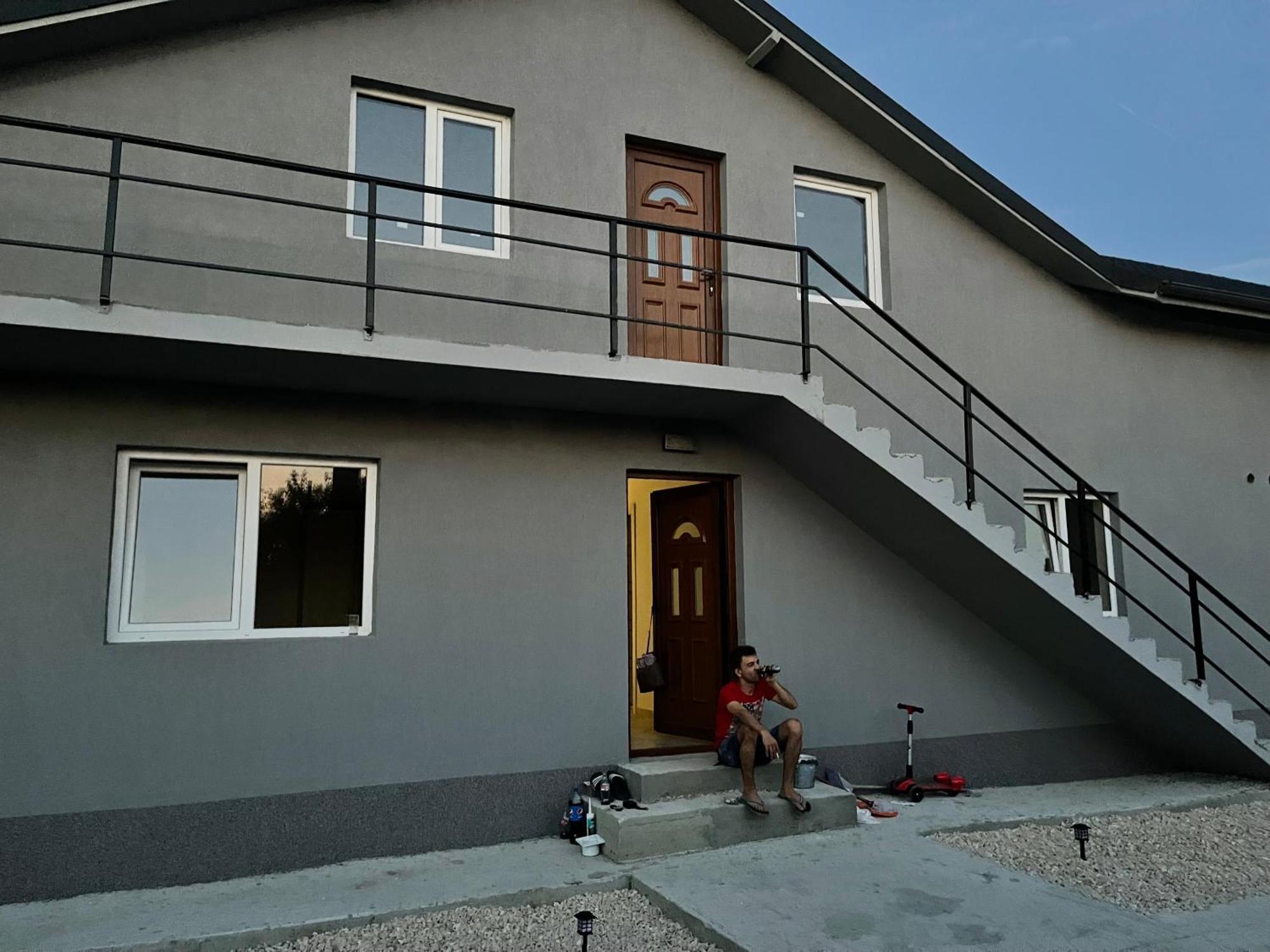 Bymandu Apartment คอร์บู ภายนอก รูปภาพ